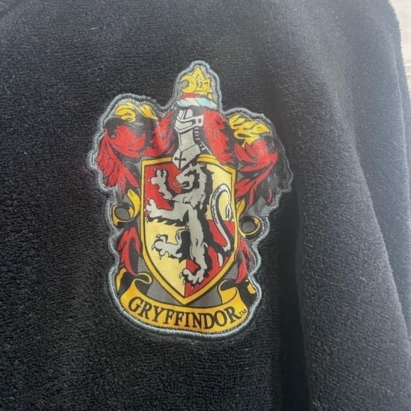 HARRY Potter Gryffindor Poncho Black Cozy - Picture 2 of 6
